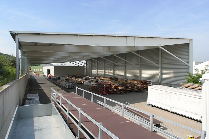 Hofüberdachung für Kranbahn vorgerüstet